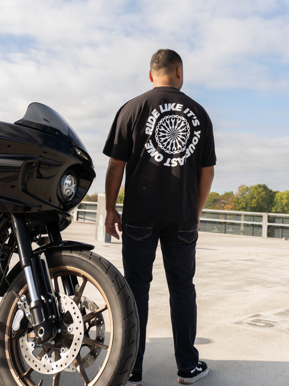 KRWZ Signature Tee - Oversized Fit - Black